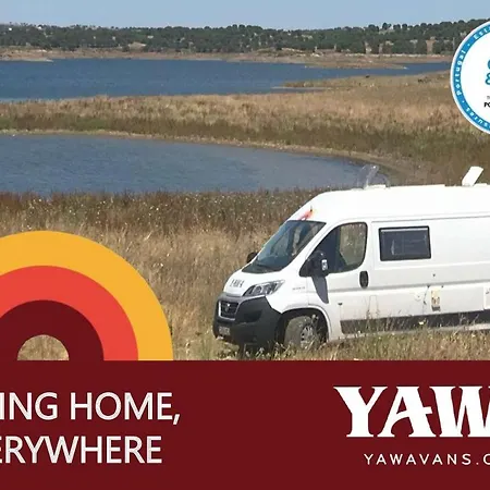 Yawa Vans مكان تخييم
